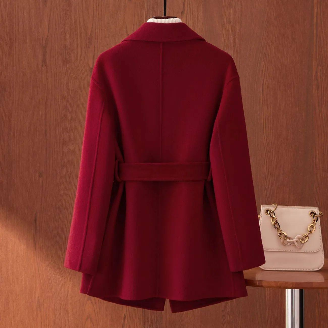 2025年时尚『穿搭』必备：长身型束腰上衣如何挑选？