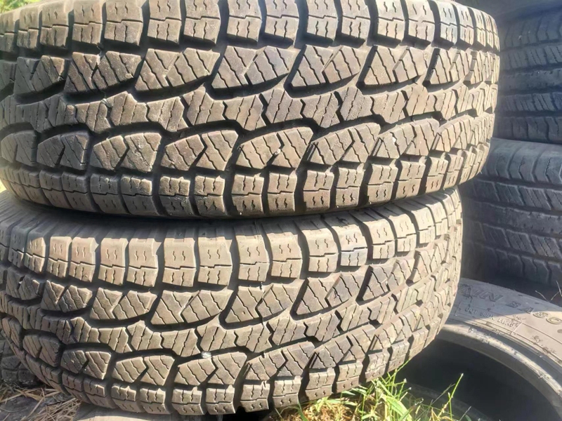 Off-Road Pickup Truck and Minivan Tires Original Genuine 205 215 225 235 245 255 265 31 Off-Road Pickup Truck and Minivan Tires Original Genuine 205 215 225 235 245 255 265 31