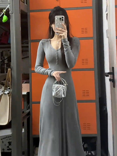Gray knitted dress for spring and autumn clothes for women 2025 new style for women with high-end slim fit and slim waist long skirt