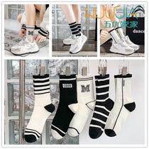 Day Department Black and white High oak students Pure cotton striped Silo Socks Breathable Cute Cartoon M Letters Female Socks SOCKS SOCKS