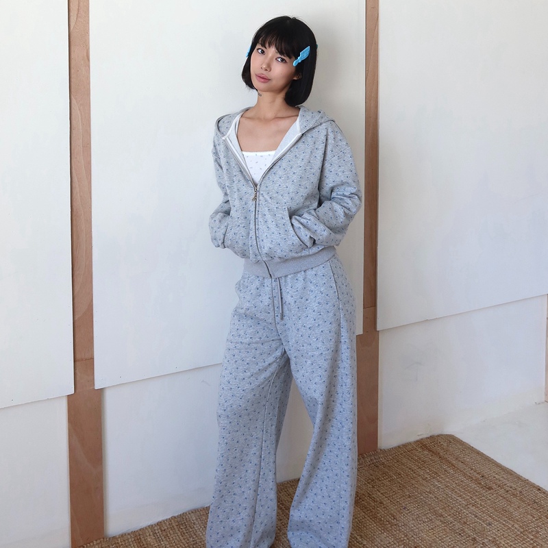 Pain Perdu Floral Print Casual Sports Suit with Hooded Sweatshirt, Sweatpants, and Sweatskirt Three-Piece Set