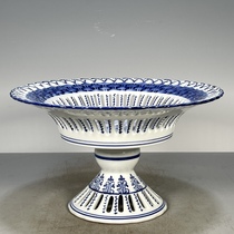 Qianlong Year of the Qing Dynasty blue and white flower pattern hollow high-footed fruit plate antique and second-hand porcelain old goods collection