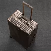 Титановый сплав, золото [утолщенный прямоугольный стиль]