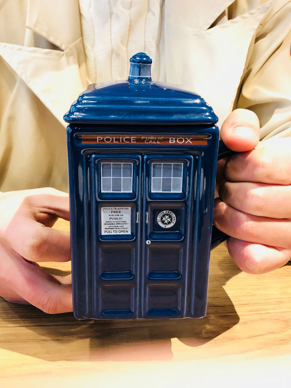 British Doctor Who Mug with Creative Lid and Spoon, Ceramic Coffee Cup, Gift for Boyfriend or Girlfriend British Doctor Who Mug with Creative Lid and Spoon, Ceramic Coffee Cup, Gift for Boyfriend or Girlfriend