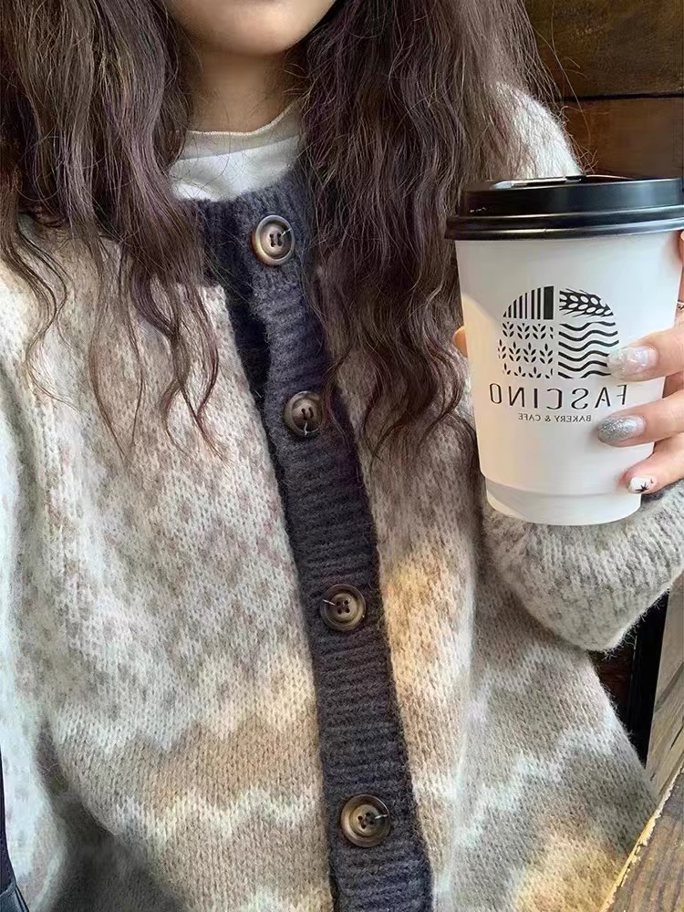 衣服品牌网站怎么选？新手如何找到靠谱的时尚品牌官网？