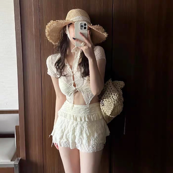 
Bikini four-piece sexy pure and sexy swimsuit for women 2025 new hot split high-end hot spring bathing