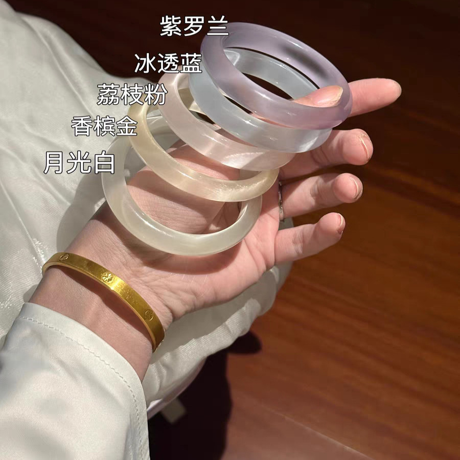 天然のキャッツアイストーンブレスレット。氷のように透明で、高品質のアイスホワイトムーンストーンブレスレットは、通勤用、親友、恋人への贈り物、誕生日プレゼントに最適です。