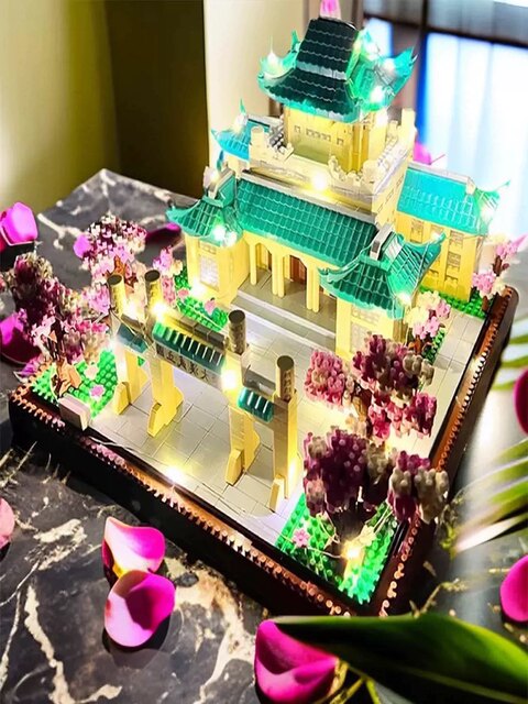 Beijing Tsinghua University Hall Building Blocks for Boys and Girls, Large-Scale Assembly Toys, 10,000 Pieces, for Ages 8 and Above