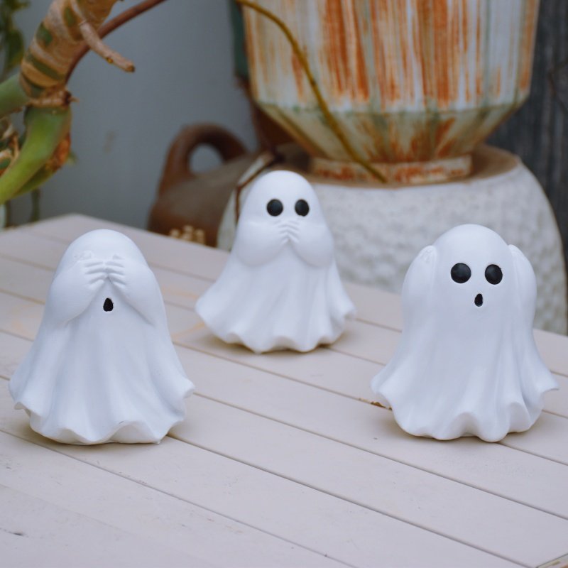 Cute Halloween Ghostly Creative Spooky Halloween Atmosphere Decorations and Desktop Ornaments