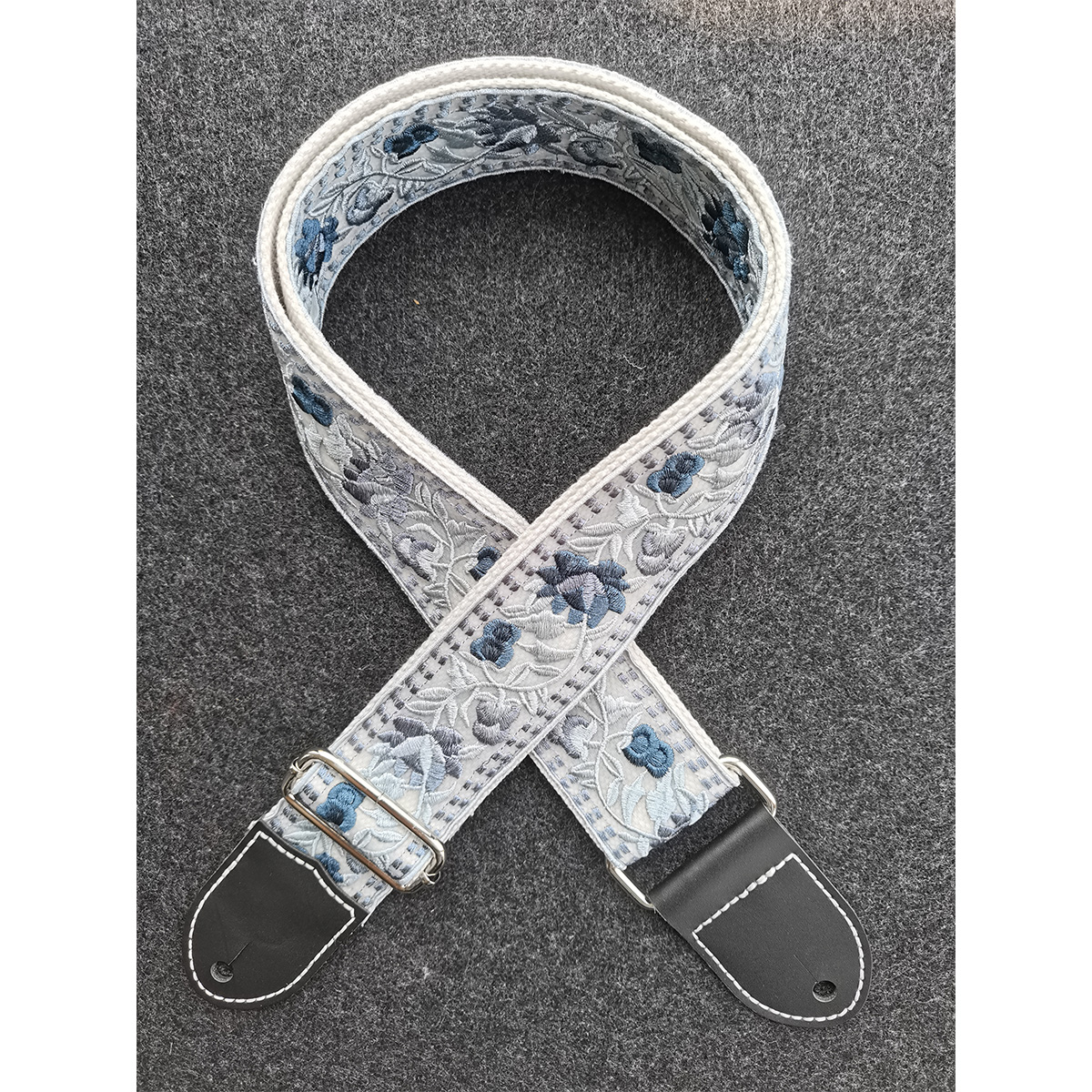 手作りのギターストラップ、刺繍入り、パーソナライズされたユニバーサルカップルエレキギターベースストラップ、輸入トップ層牛革