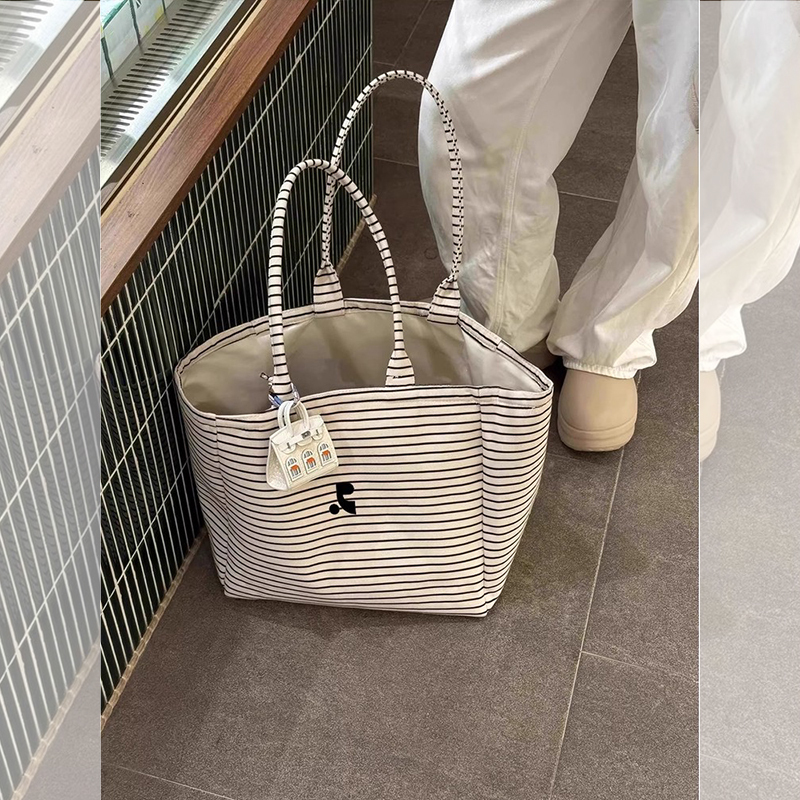 [Buy from Korea] Restandrecreation Striped Large Capacity Tote Bag Commuter Handbag for Women