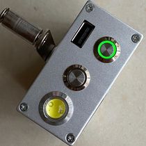 Hand-cranked generator hand-cranked lighter hand-cranked igniter drill wood to make fire hand-cranked for 2 minutes ignition for 20 seconds