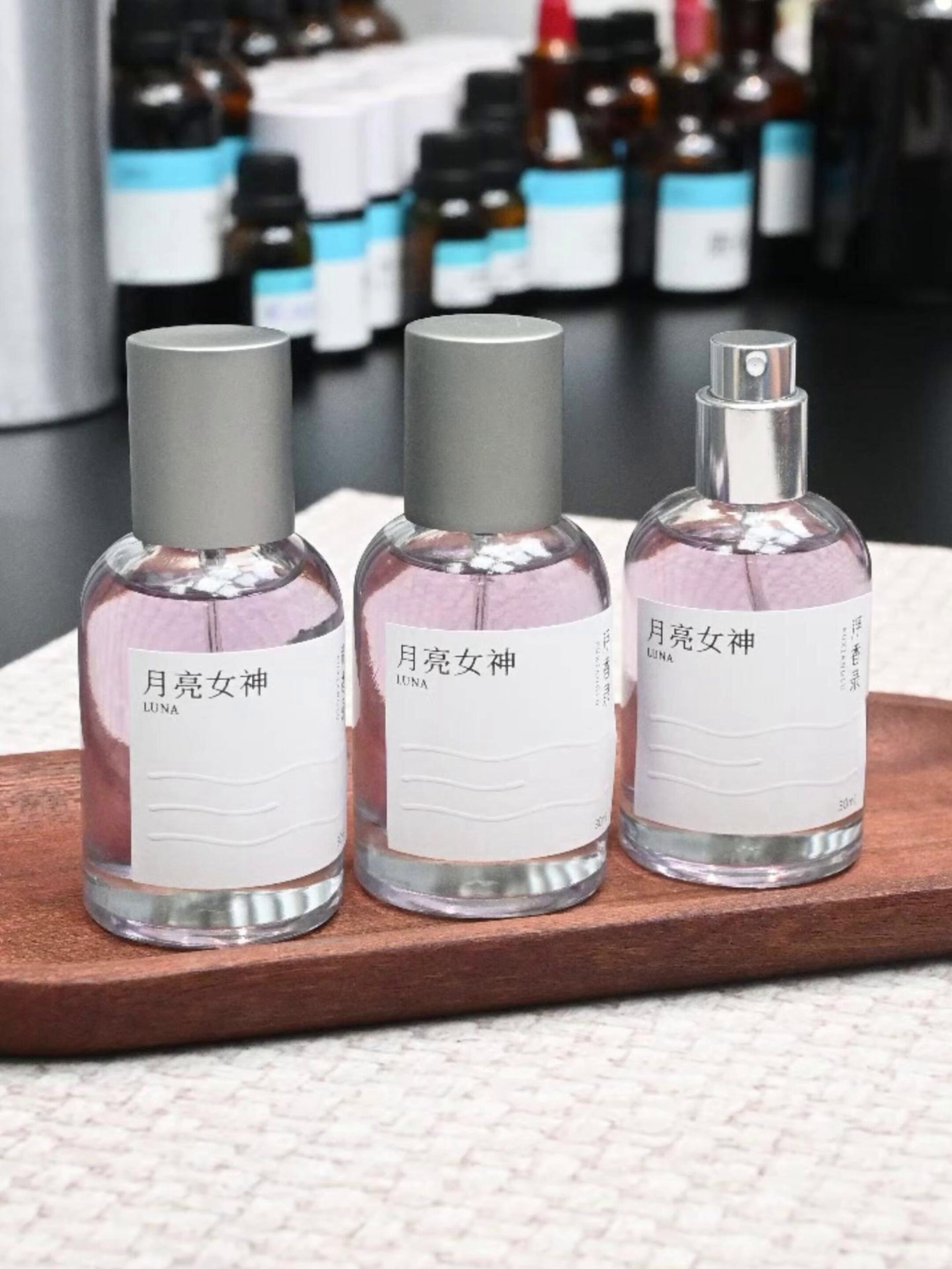法代Amouage爱慕Cristal Gold Man/Woman限量黄金水晶女男香水50，值得
