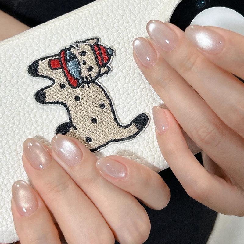 Nude Cat Eye Pure Handmade Wearable Nails Short Oval Glass Beads Pure Desire Wedding Photos 2025 New Nail Art Patch Nude Cat Eye Pure Handmade Wearable Nails Short Oval Glass Beads Pure Desire Wedding Photos 2025 New Nail Art Patch