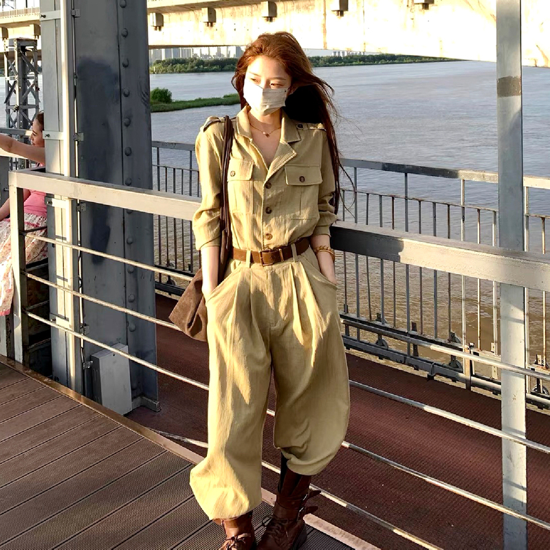 Hong Kong Style Retro Trendy Loose Workwear Jumpsuit for Women 2026 Autumn New Fashion Textured Long-Sleeve Jumpsuit Hong Kong Style Retro Trendy Loose Workwear Jumpsuit for Women 2026 Autumn New Fashion Textured Long-Sleeve Jumpsuit