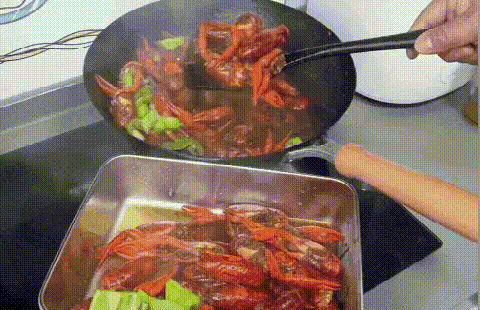 20240605_203547_033 (1).gif