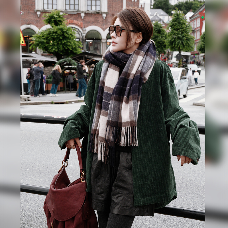 Lazyvision Two-Tone Corduroy Jacket for Women, Autumn and Winter, Silk-Pima Cotton Blend, Lapel Jacket 37160
