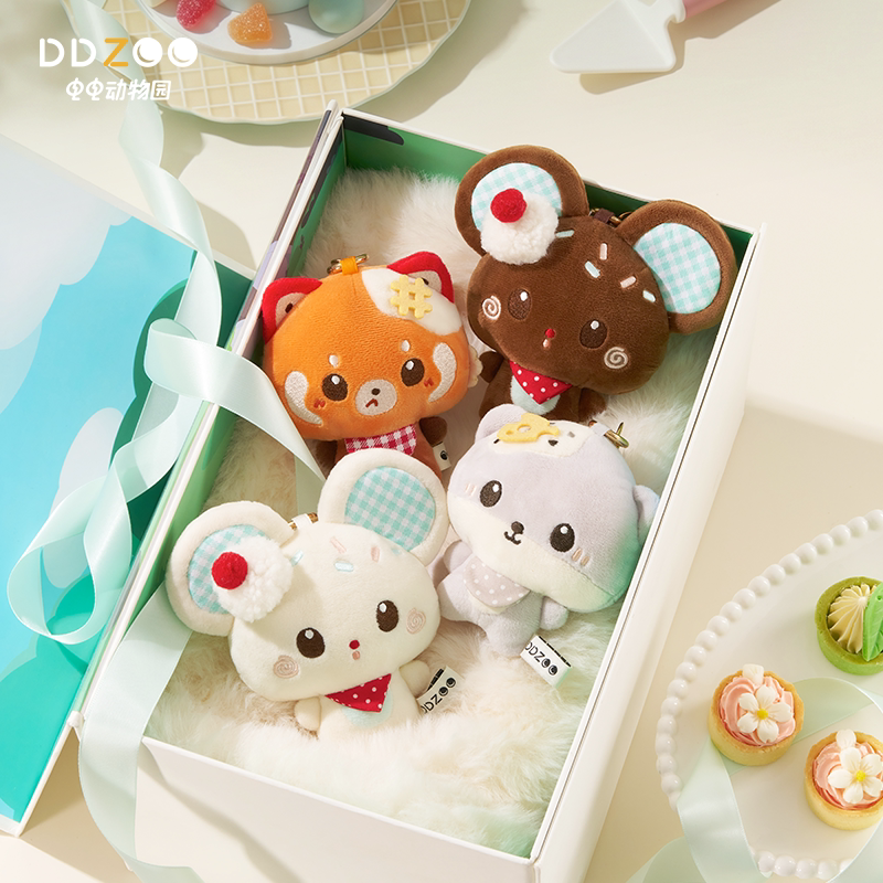 Kkv Co-Branded Electric Animal Dessert Shop Cute Pendant Keychain Red Panda Otter Rat Birthday Gift for Girls