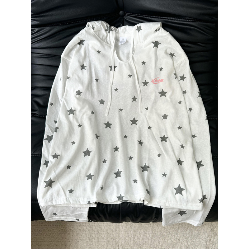 American-Style Trendy Brand Star Letter Hooded Drawstring Long-Sleeve Sun Protection Cover-Up for Women, Summer Design, Loose and Versatile Top American-Style Trendy Brand Star Letter Hooded Drawstring Long-Sleeve Sun Protection Cover-Up for Women, Summer Design, Loose and Versatile Top