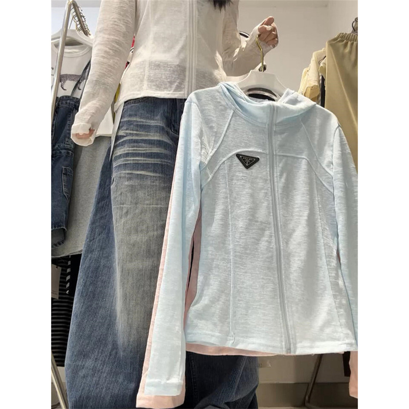 Korean-Style Chic Triangle Logo Hooded Slim-Fit Zip-Up Slightly Sheer Sun Protection Jacket for Women, Summer Design, Stylish Outerwear Top