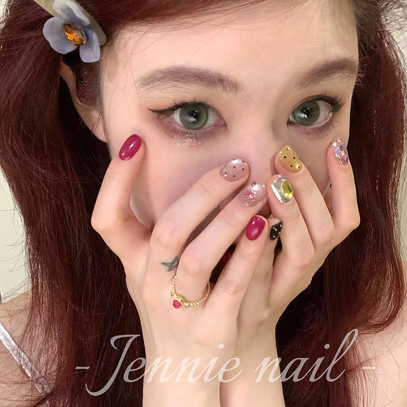 [Black Plum Pineapple] 2026 Summer New Handmade Wearable Nails Ab Version Cat Eye Manicure High-End Short Style Whitening Effect