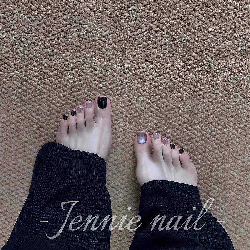 Handmade Summer Hot-Selling Solid Color Ultra-White-Enhancing High-End Black Cat-Eye Toenails Waterproof and Suitable for Pregnant Women Handmade Summer Hot-Selling Solid Color Ultra-White-Enhancing High-End Black Cat-Eye Toenails Waterproof and Suitable for Pregnant Women