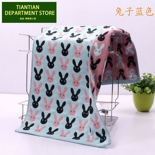 Чистое хлопковое полотенце с тремя слоями.