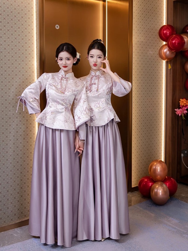 Satin Chinese-Style Bridesmaid Dresses 2026 New Spring and Summer High-End Niche National Style Long-Sleeve Sister Group Gowns Are Stunning