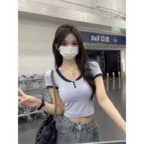 Actual shot and real price. Spring and summer Korean style slim-fit pure desire contrasting color buttons small short short-sleeved T-shirt top for women.