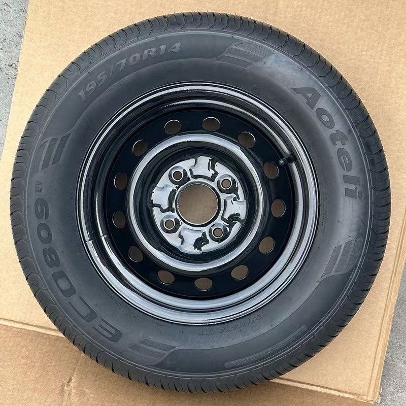 195/70R14 Electric Four-Wheel Vehicle Vacuum Tire Steel Rim Set for Pickup Truck, Low-Speed Vehicle, Complete Spare Tire Set
