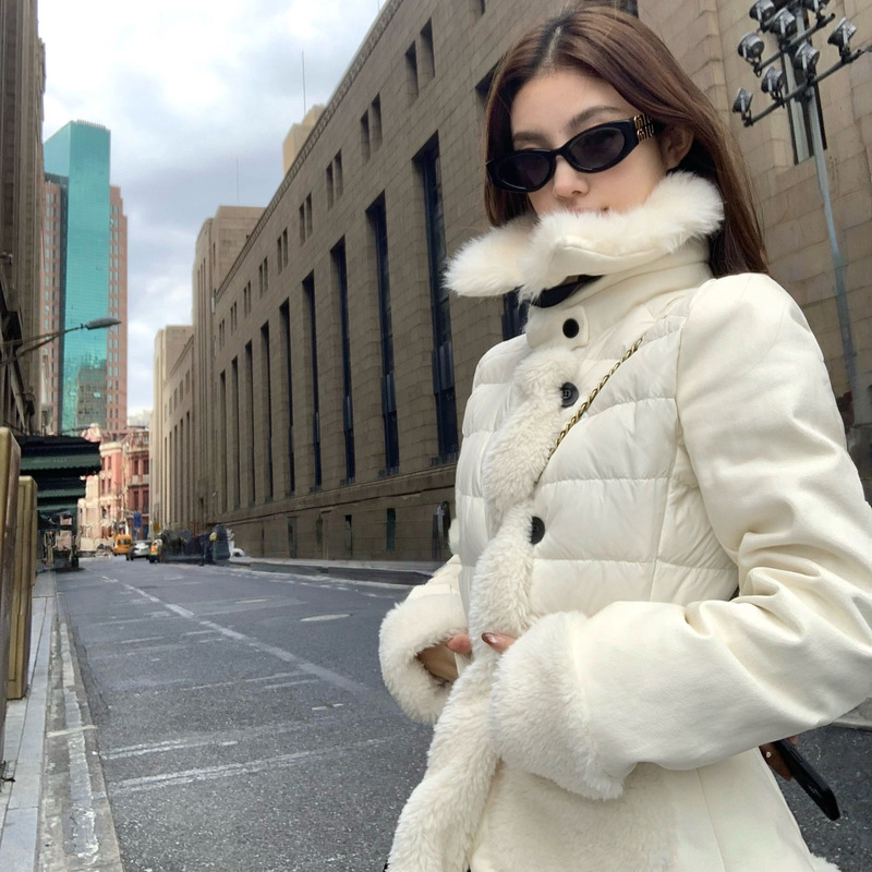 Unoone Nix & Co Heavy-Duty Fur Patchwork Stand Collar Waist-Cinching 90 White Duck down White down Jacket for Women Unoone Nix & Co Heavy-Duty Fur Patchwork Stand Collar Waist-Cinching 90 White Duck down White down Jacket for Women