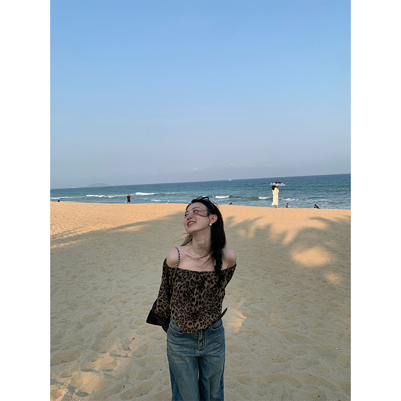 Meme Meng Meng Retro Leopard Print Off-Shoulder Summer Thin Loose Off-Shoulder Lantern Sleeve Short Top Meme Meng Meng Retro Leopard Print Off-Shoulder Summer Thin Loose Off-Shoulder Lantern Sleeve Short Top