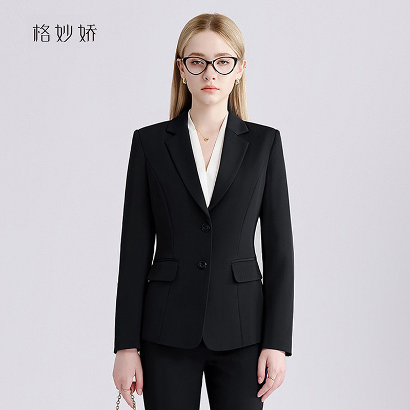 Черный пиджак от костюма женский темперамент профессиональная одежда публичный экзамен студент колледжа собеседование с преподавателем официальный костюм комбинезон