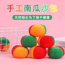 Children throwing sandbags hand-caught small sandbags kindergarten primary school students sports training hand-thrown sandbag toys