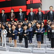 Clay figurine real person custom soft clay doll clay sculpture wax figure clay photo pinch clay figurine wedding doll hand-made 3D customization