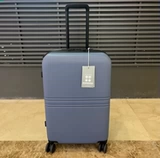 Ударопрочный багажный японский чемодан