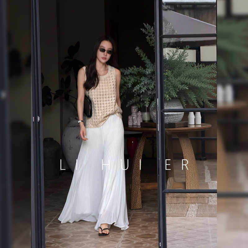 Lihuier Original Moment Linen Cotton Plaid Hollow Beaded Embroidery Round Neck Casual Sleeveless Vest Top