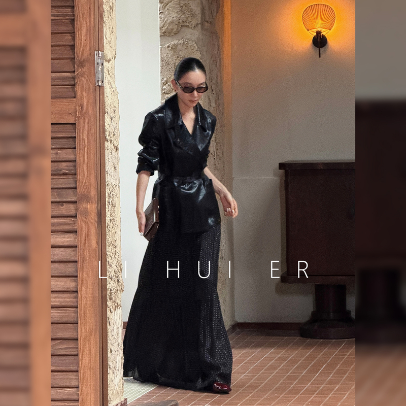 Lihuier [Capri Notes] 100% Acetate Glossy Elegant Black Loose Casual Jacket