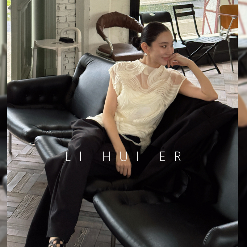 Li Hui Er (Li Hui'Er) Dream Weaver: Design-Inspired, Heavily Embellished Lace Pleated Tank Top, Light Luxury and Elegant Blouse Li Hui Er (Li Hui'Er) Dream Weaver: Design-Inspired, Heavily Embellished Lace Pleated Tank Top, Light Luxury and Elegant Blouse