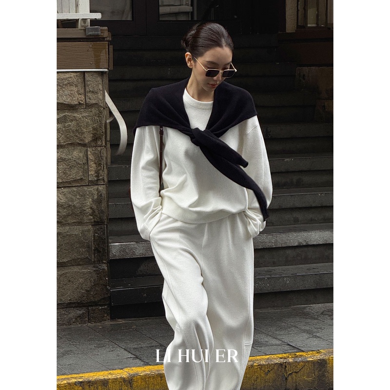 Lihuier Li Hui'Er Toronto Fog Letter 2026 New Spring and Autumn White Sweatshirt Sports Casual Suit for Women