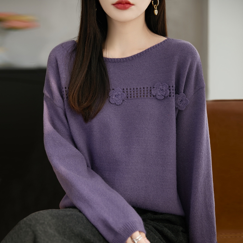 Fashionable Hollow-Out Three-Dimensional Floral Knit Base Shirt for Women, 2026 New Style, Spring and Autumn Plus-Size Women's Top, Autumn and Winter Sweater
