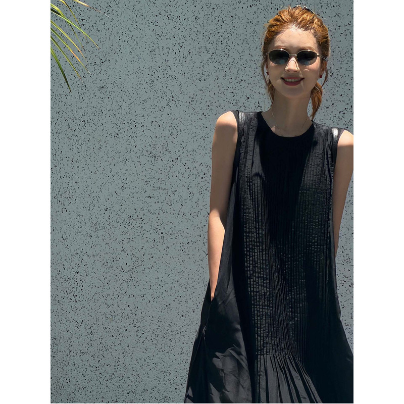 Fiery Fire [Cool and Elegant] Black Pleated Sleeveless Dress Summer Loose Draped Resort Style Tank Dress