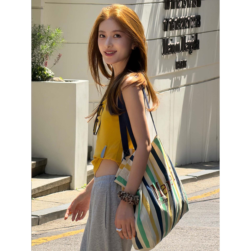 Fiery Fire【Honey Twist】Women's New Slim Fit Tank Top with Back Slit Design Short Sleeveless Top