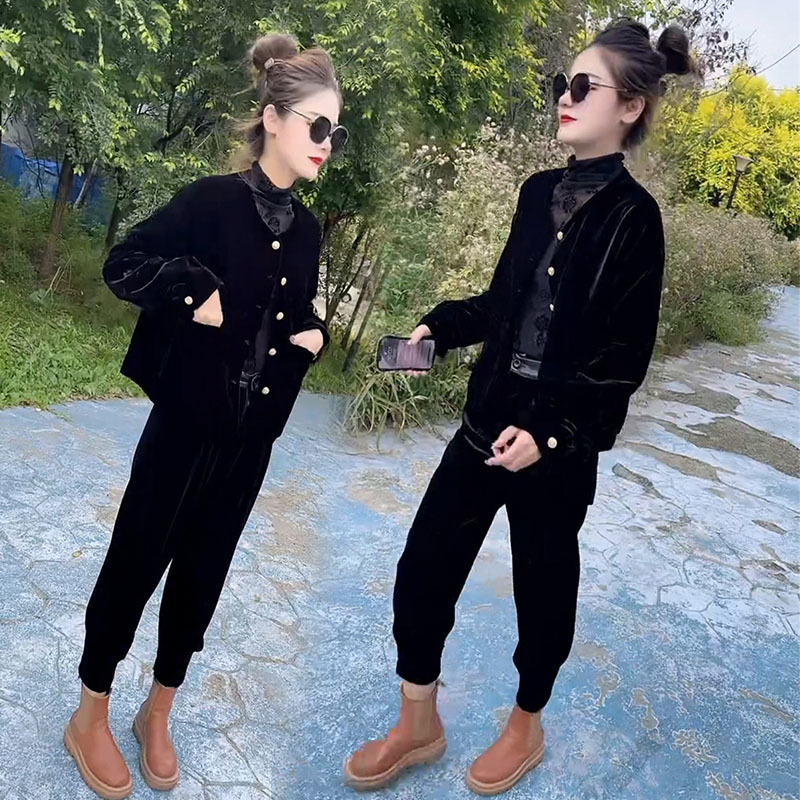 European Velvet Fashion Suit for Women 2025 Autumn and Winter Stylish Design Velvet Cardigan Jacket Harem Pants Two-Piece Set