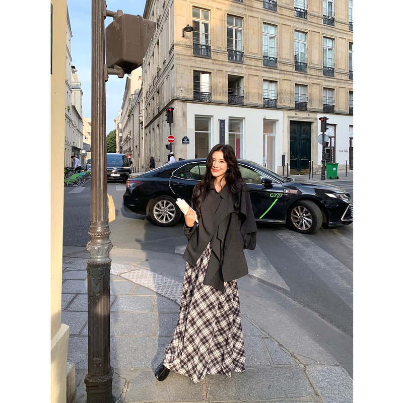 Daqianwithu Retro Loose, Comfortable, Lightweight, Slimming and Versatile Plaid Plaid Skirt Daqianwithu Retro Loose, Comfortable, Lightweight, Slimming and Versatile Plaid Plaid Skirt