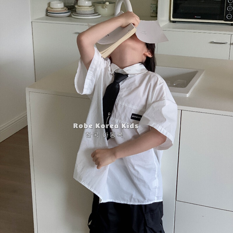 Robe Boys' Short-Sleeved Shirt, Stylish 2026 New Children's Top, Elegant and Handsome, Loose Korean Style White Shirt