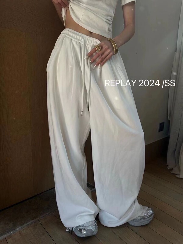 American-Style White Sports Casual Pants for Women, Spring and Summer, High-Waisted, Loose, Elastic Waistband with Drawstring, Jazz Dance Wide-Leg Sweatpants American-Style White Sports Casual Pants for Women, Spring and Summer, High-Waisted, Loose, Elastic Waistband with Drawstring, Jazz Dance Wide-Leg Sweatpants