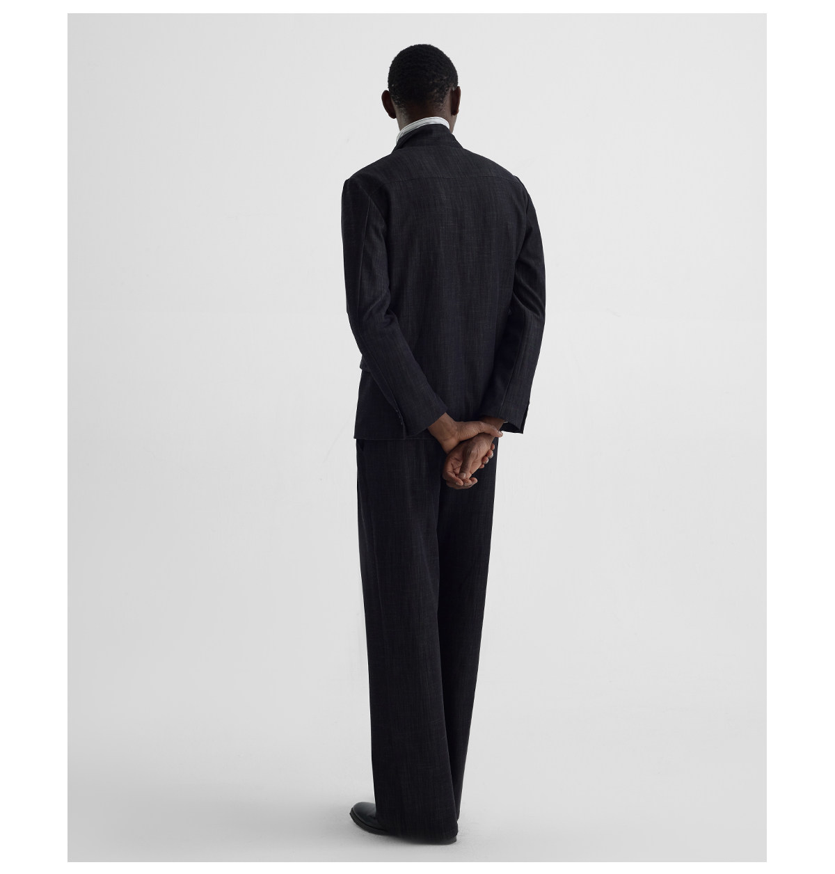 Slight Vogue Tailored Peak-Lapel Denim Blazer