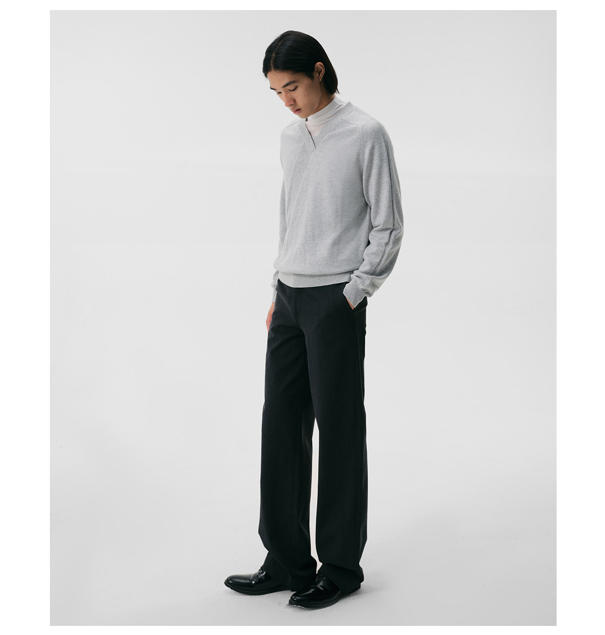 Slight Vogue V-Neck Wool-Blend Knit Pullover