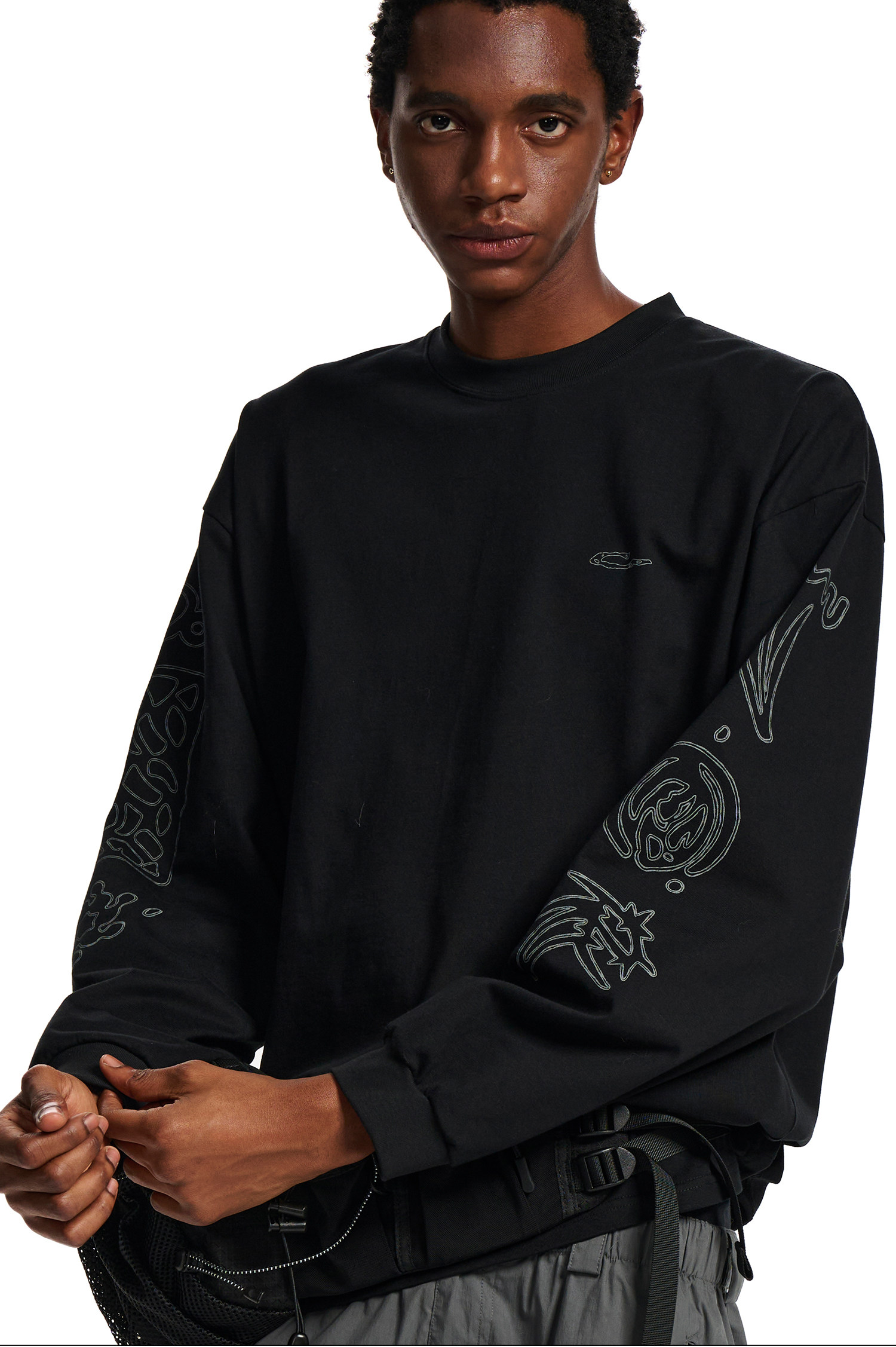 Loopsoon Letter Print Drop-Shoulder Long-Sleeve Tee